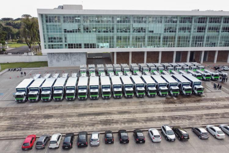 Entrega de caminhões