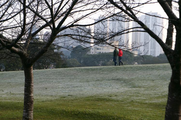 Inverno será ameno e um pouco mais chuvoso, prevê Simepar Inverno será ameno e um pouco mais chuvoso, prevê Simepar