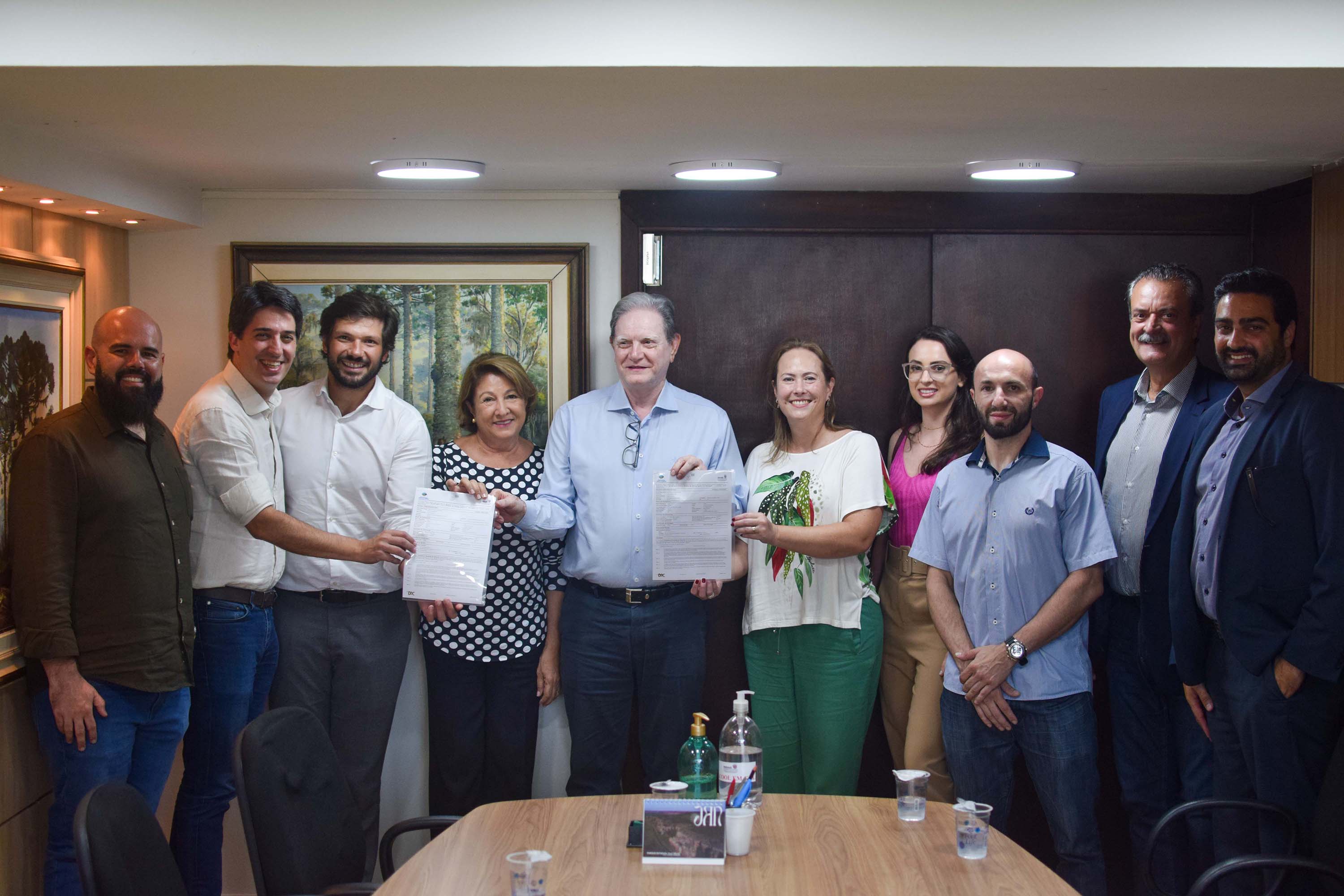 Estado emite primeira outorga para construção do parque urbano de Ibiporã Foto: Patryck Madeira/SEDEST Estado emite primeira outorga para construção do parque urbano de Ibiporã Foto: Patryck Madeira/SEDEST Estado emite primeira outorga para construção do parque urbano de Ibiporã