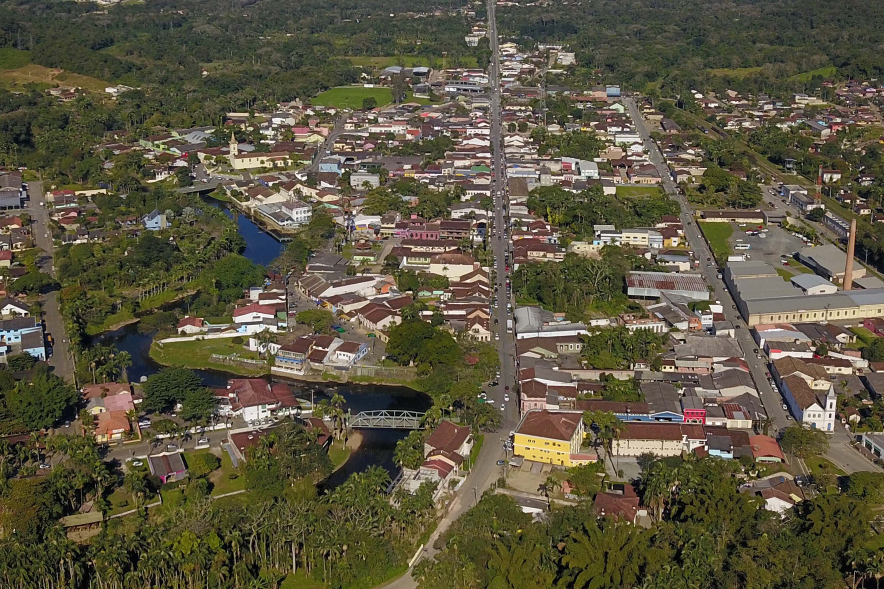 Coleta de dados sobre saneamento pelas prefeituras começa nesta terça-feira. Na foto, cidade de Morretes.