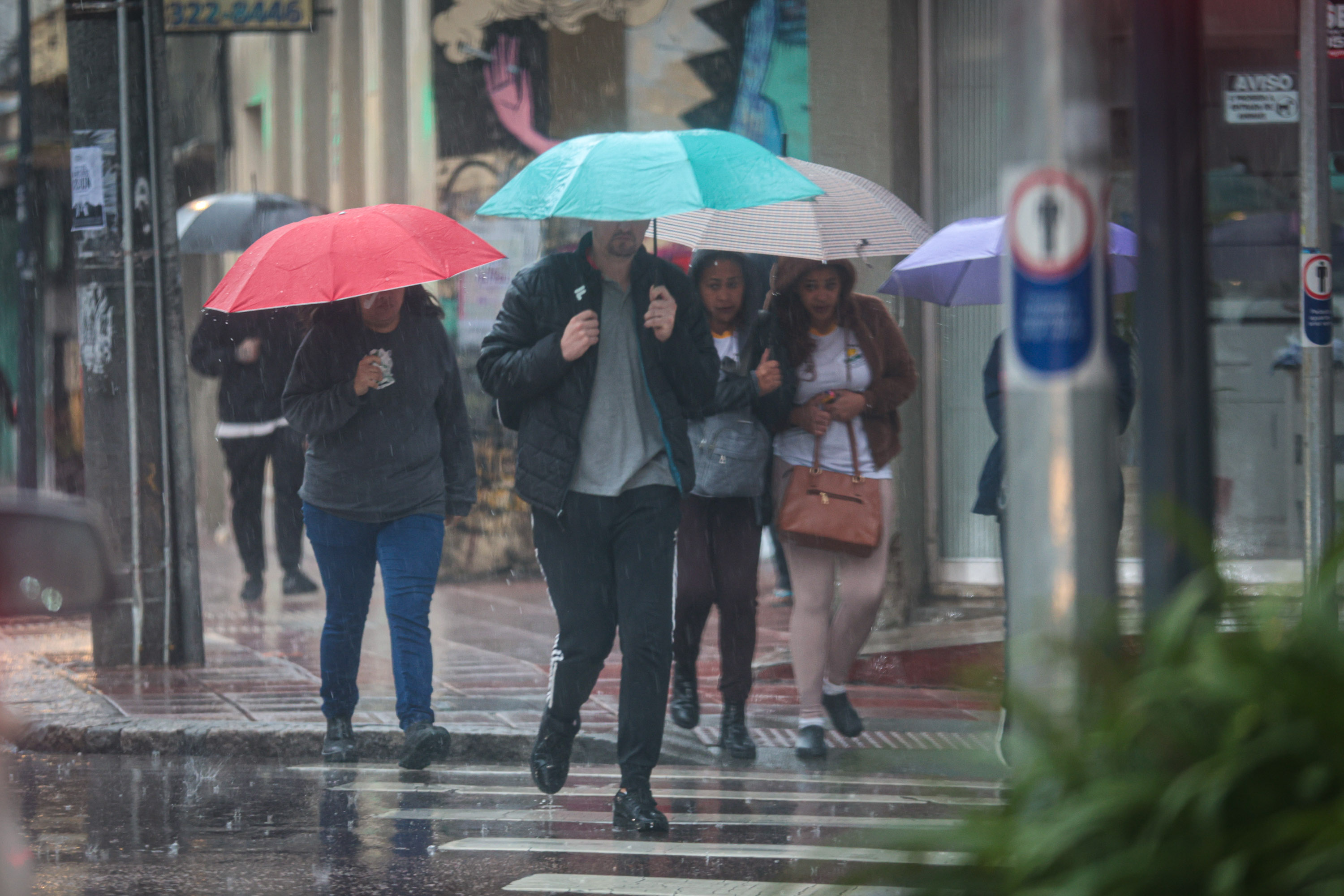 Calor e tempestades: setembro encerra com temperaturas acima da média e chuva irregular