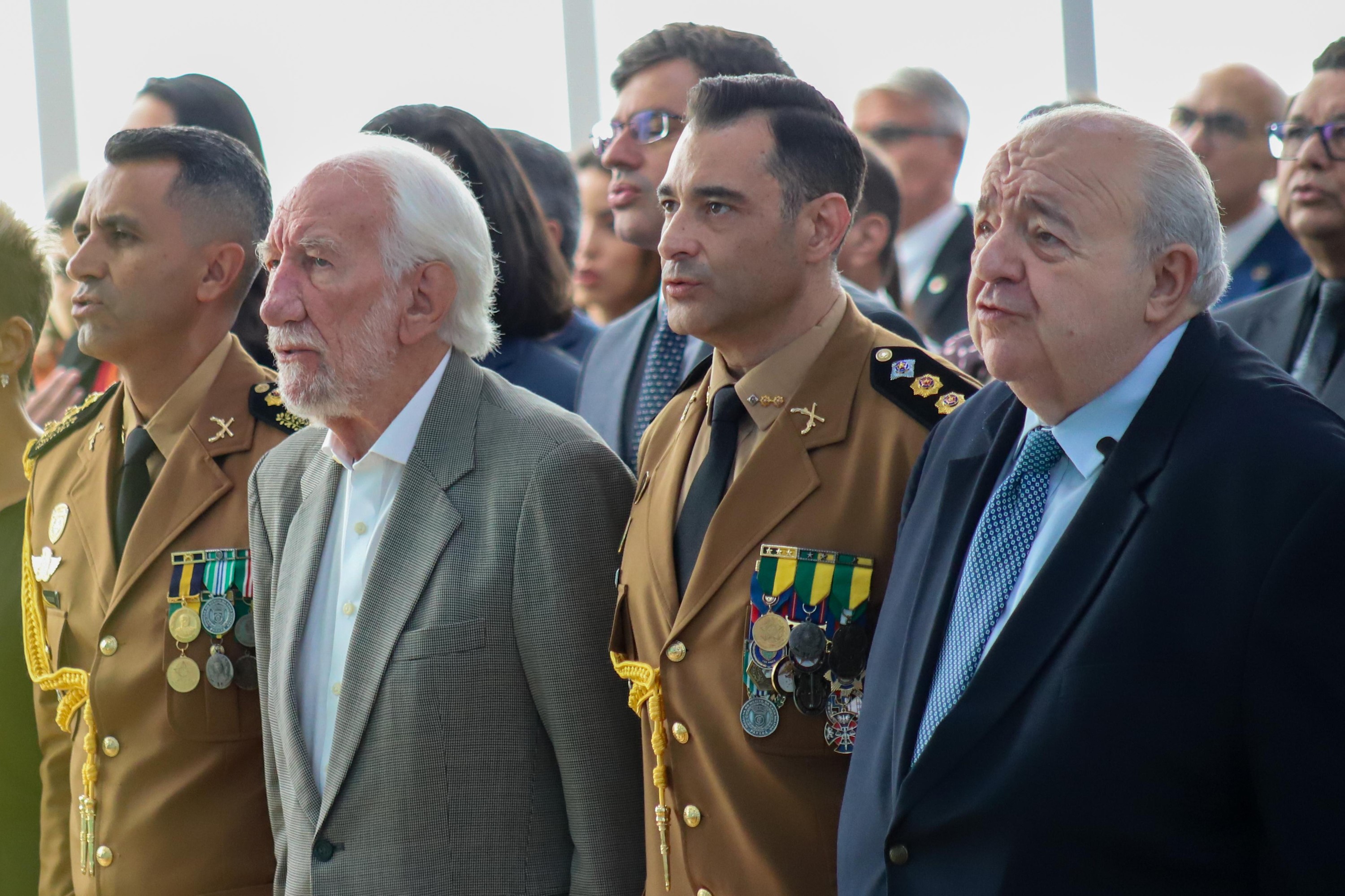 Greca é homenageado com Medalha de Mérito da Casa Militar