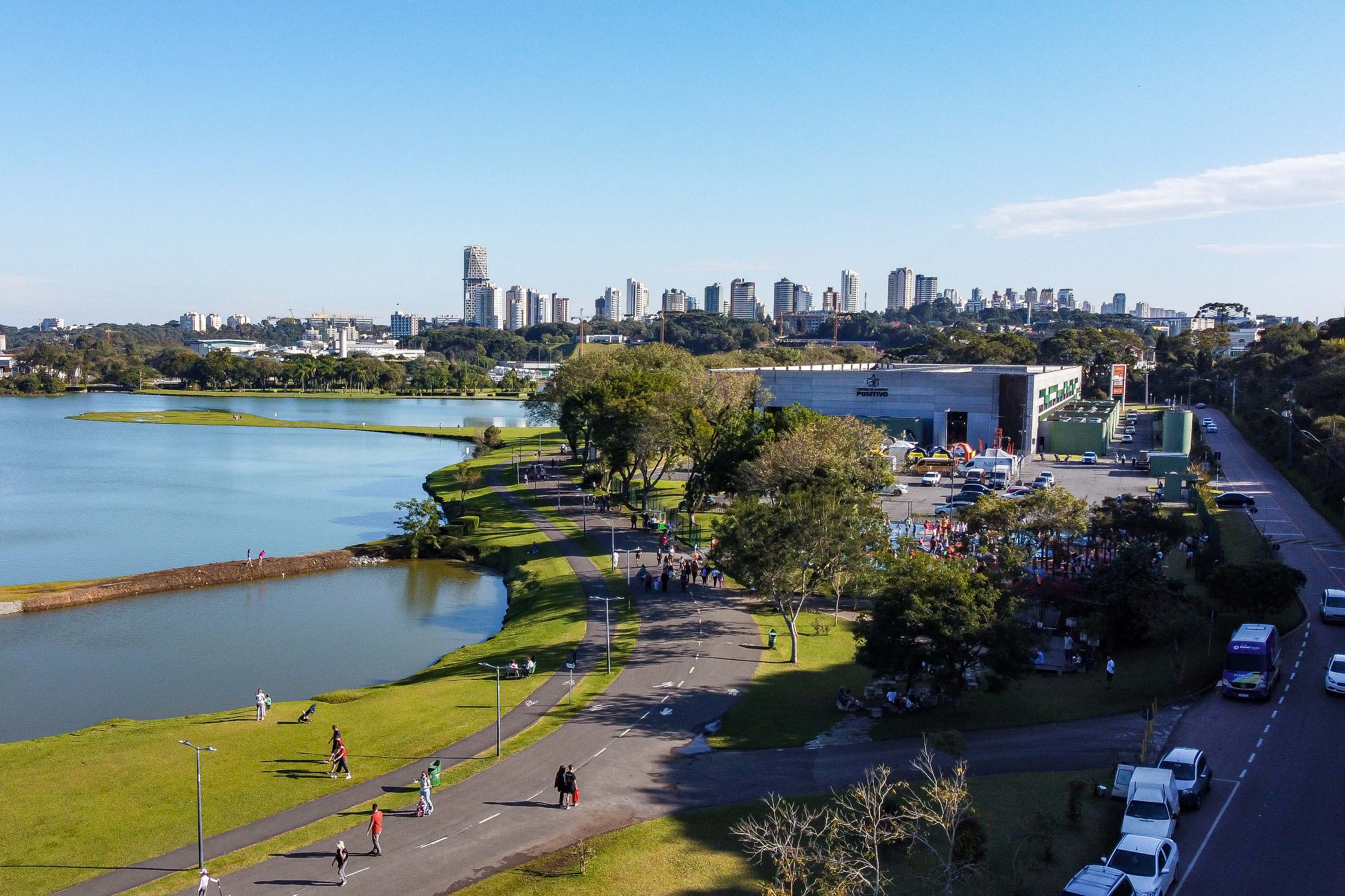 Após chuva no fim de semana, massa de ar frio derruba as temperaturas no Paraná