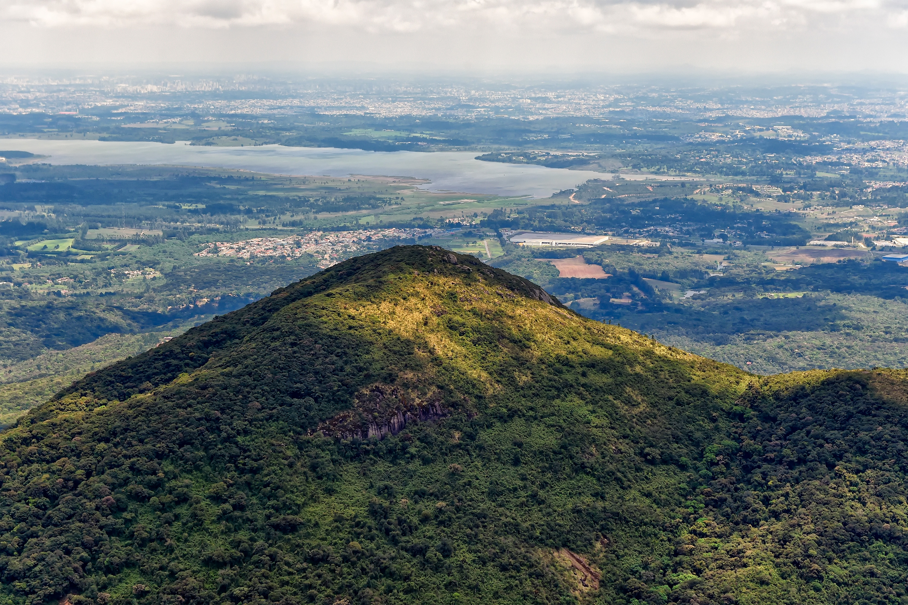 Montanhismo cresce 93,7% nas Unidades de Conservação do Paraná em cinco anos