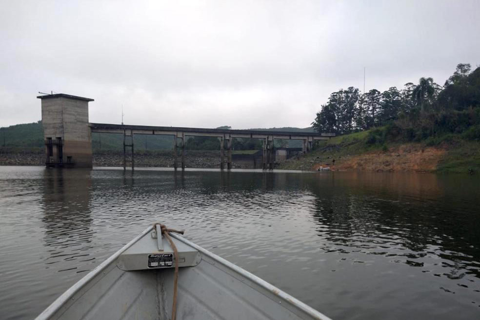 IAT proíbe temporariamente a pesca e uso da água na Represa do Capivari