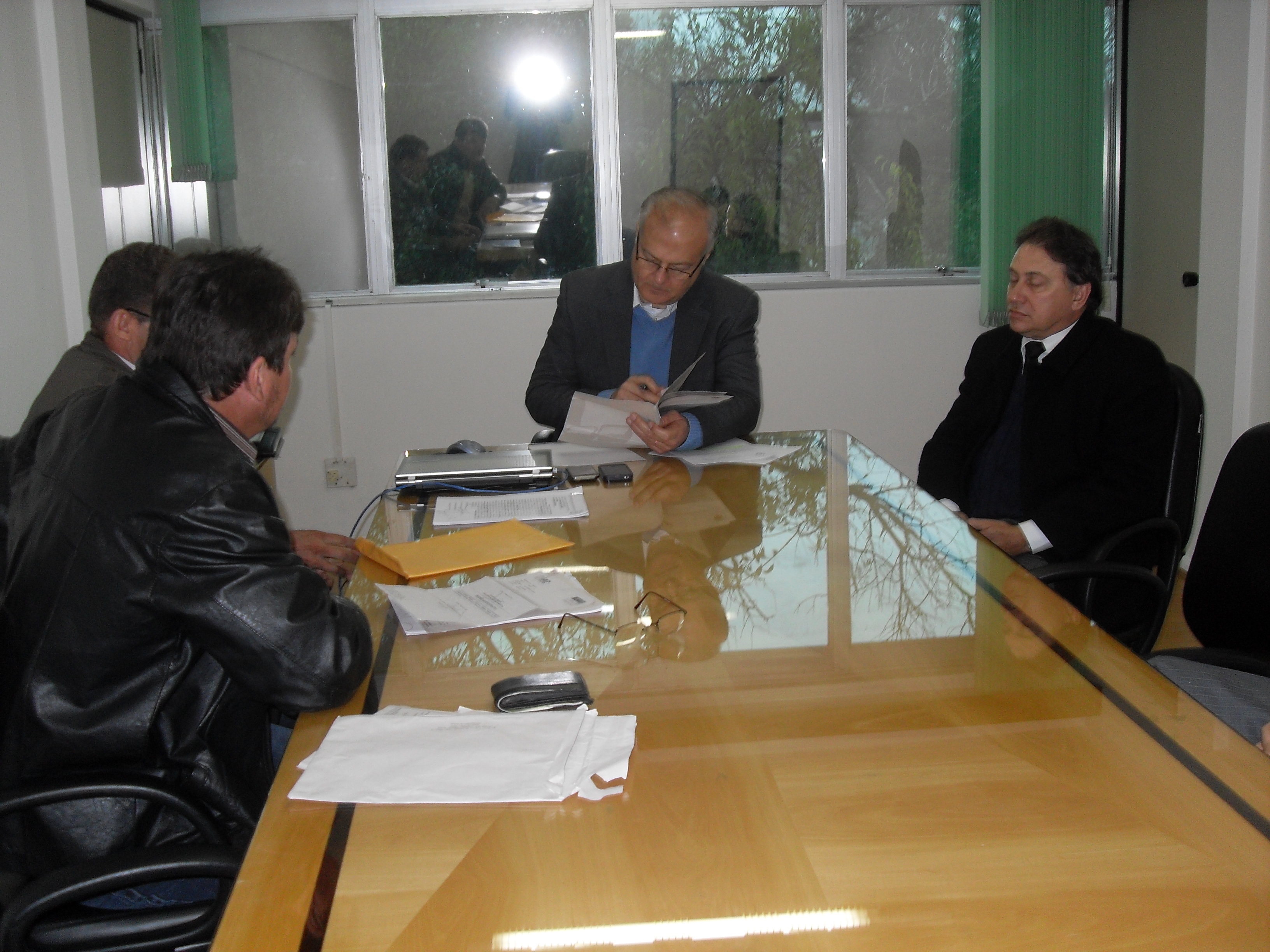 Secretário Jonel Iurk recebe a visita do Deputado Nelson Garcia