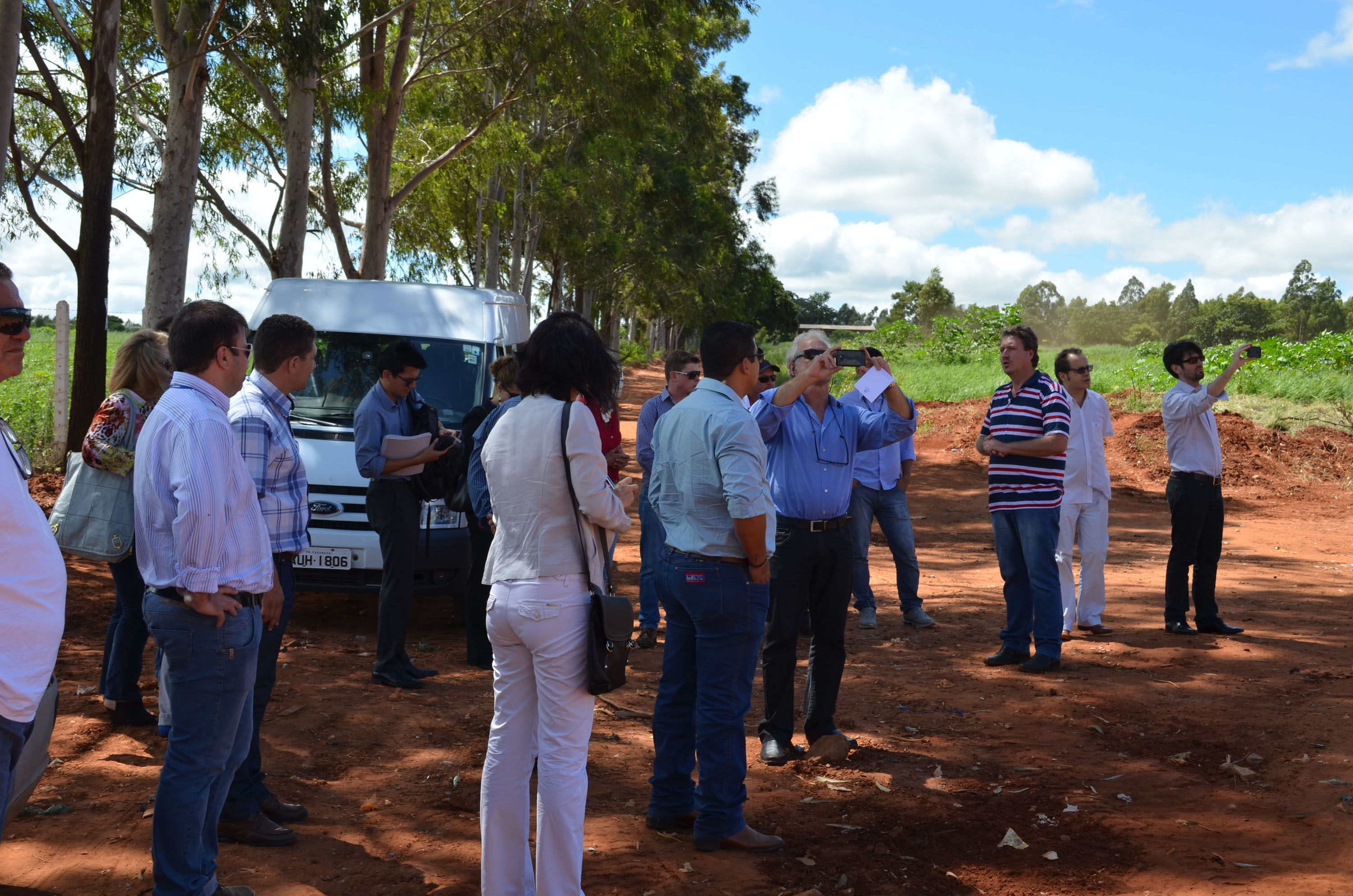 Técnicos da Agência Francesa de Desenvolvimento visitam Paranavaí para conhecer e avaliar projetos relacionados ao tratamento de resíduos sólidos.Foto: Carlito Lustosa/SEMA