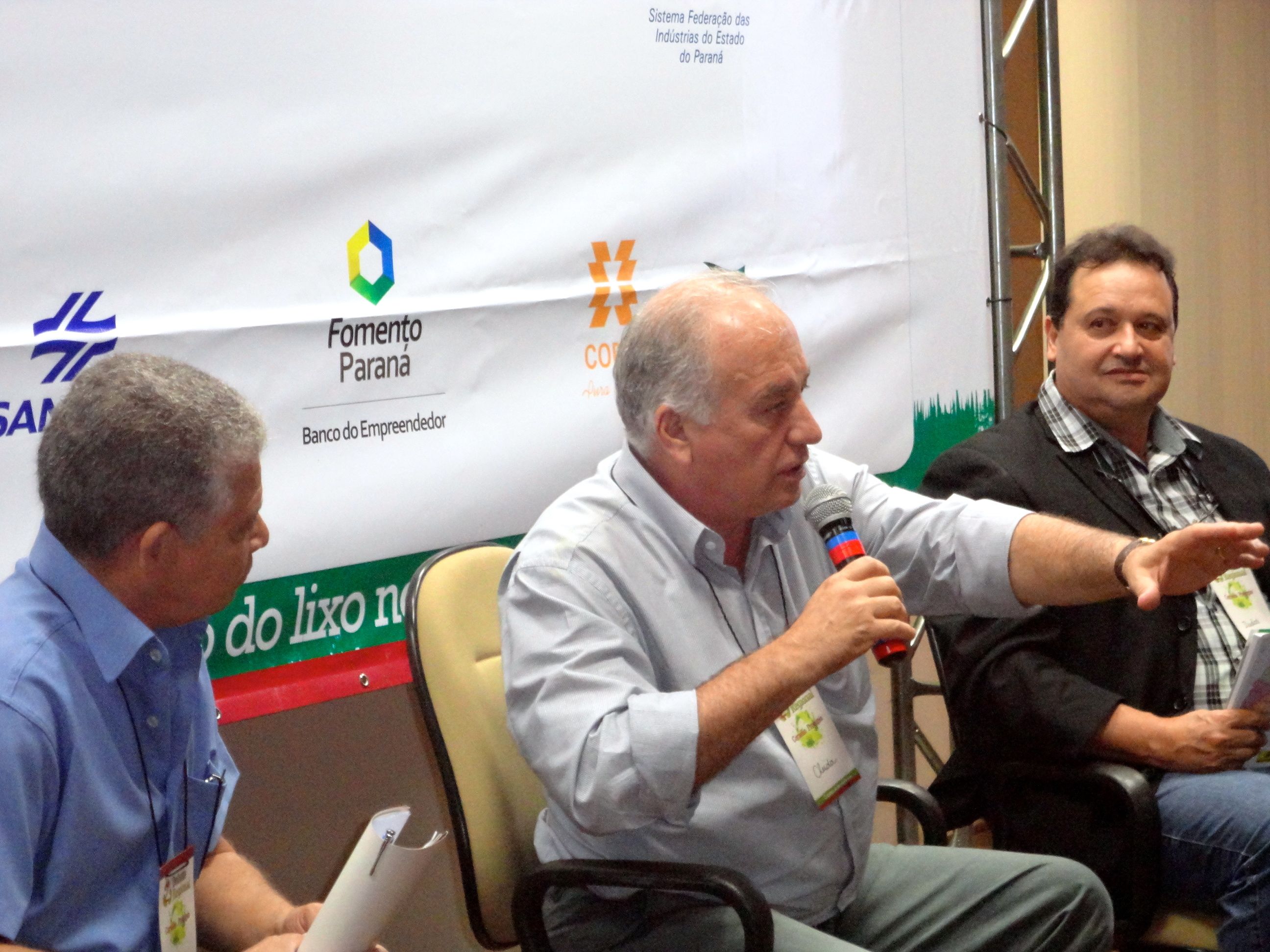 Secretário do Meio Ambiente e Recursos Hídricos, Luiz Eduardo Cheida, fala sobre a destinação de resíduos sólidos. Foto: Divulgação