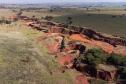 Loanda, 21 de junho de 2024 - O governador Carlos Massa Ratinho Junior assinou, em Loanda, a Ordem de Serviço para o início da obra de controle e recuperação da erosão no Emissário Água da Mina.