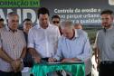 Loanda, 21 de junho de 2024 - O governador Carlos Massa Ratinho Junior assinou, em Loanda, a Ordem de Serviço para o início da obra de controle e recuperação da erosão no Emissário Água da Mina.