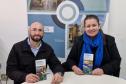Tiago Martins Bacovis e Gláucia Tavares Paes de Assis, da equipe de Outorga do IAT