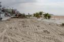 Matinhos, 16 de abril de 2024 - O governo do Paraná retorna as obras na orla de Matinhos, no balneário Praia Grande, em Matinho.