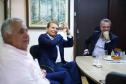 Reunião entre o secretário estadual do Desenvolvimento Sustentável, Everton Souza, e o prefeito de Foz, General Silva e Luna, sobre descentralização do licenciamento ambiental