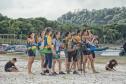Grupo com dez pessoas participou da primeira edição do projeto Passarinhar Paraná, nesta sexta-feira (24), na Ilha do Mel