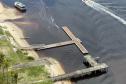 Governo do Estado começou a instalar oito flutuantes no Litoral do Paraná.