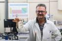 Composto por três laboratórios, a estrutura do IAT faz análises regulares de amostras de água, solo, sedimentos e peixes para a identificação de contaminantes e poluentes