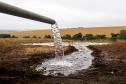 Construção de poços artesianos e implantação de projetos de irrigação são algumas das ações estabelecidas pelo Governo do Paraná para combater a estiagem.