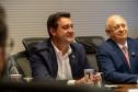 O governador Carlos Massa Ratinho Junior recebeu nesta terça-feira (7), no Palácio Iguaçu, em Curitiba, representantes da Vento Sul Energia para a entrega da Licença de Instalação (LI) do Complexo Eólico Palmas II, localizado no município de Palmas, no Sudoeste do Estado.