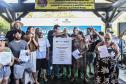 Governo entrega praça de alimentação e regularização fundiária para famílias da Ilha do Mel