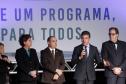 O governador Beto Richa participou nesta segunda-feira (26), no Museu Oscar Niemeyer, em Curitiba, do lançamento da nova etapa da campanha Se ligue nessa ideia, Sem óleo na Rede, criada pela Sanepar. O objetivo é conscientizar a população paranaense a não jogar o óleo usado na rede de esgoto.Curitiba, 26/06/2017.Foto: Arnaldo Alves/ANPr