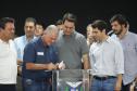 O governador Carlos Massa Ratinho Junior afirmou nesta sexta-feira (12), em encontro com prefeitos de cidades da região Norte, realizado na ExpoLondrina, que o programa de transferência da sede administrativa para cidades do interior fortalece a presença do governo junto à população e agiliza o encaminhamento das demandas regionais.  -  Londrina, 12/04/2019  -  Foto: Rodrigo Félix Leal/ANPr