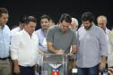 O governador Carlos Massa Ratinho Junior afirmou nesta sexta-feira (12), em encontro com prefeitos de cidades da região Norte, realizado na ExpoLondrina, que o programa de transferência da sede administrativa para cidades do interior fortalece a presença do governo junto à população e agiliza o encaminhamento das demandas regionais.  -  Londrina, 12/04/2019  -  Foto: Rodrigo Félix Leal/ANPr