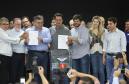 O governador Carlos Massa Ratinho Junior afirmou nesta sexta-feira (12), em encontro com prefeitos de cidades da região Norte, realizado na ExpoLondrina, que o programa de transferência da sede administrativa para cidades do interior fortalece a presença do governo junto à população e agiliza o encaminhamento das demandas regionais.  -  Londrina, 12/04/2019  -  Foto: Rodrigo Félix Leal/ANPr