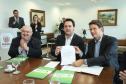 Paraná recebe programa nacional que busca acabar com lixões
