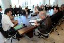 Governador Beto Richa acompanhado pelo, secretário de Meio Ambiente, Luiz Eduardo Cheida, presidente do Ibama, Volney Zanardi Júnior, superintendente do Ibama, Jorge Calado, diretor-presidente do IAP, Luiz Tarcisio Mossato Pinto, diretor-presidente do ITCG, Amílcar Cavalcante Cabral, diretor presidente da Mineropar, José Antonio Zem, diretor presidente do Simepar, Eduardo Alvim Leite, deputado federal Fábio Feldmann, secretário chefe da Casa Civil, Reinhold Stephanes, sub-chefe da Casa Civil, Guto