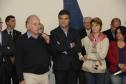 Governador Beto Richa acompanhado pela secretária da Família e Desenvolvimento Social, Fernanda Richa, do seretário do Meio Ambiente, Luiz Eduardo Cheida, e do prefeito de Pontal do Paraná, Edgar Rossi, assina a Resolução 027/2013, que estabelece critérios e procedimentos para o licenciamento ambiental dos empreendimentos náuticos localizados às margens do oceano e de rios do Estado. Pontal do Paraná, 26/08/2013. Foto - Antonio Costa/ANPr