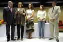 Secretário do Meio Ambiente, Luiz Eduardo Cheida acompanhado pela Desembargadora do Tribunal de Justiça Joeci Camargo Machado, representante do CREA-Pr., Antonio Borges dos Reis e representante do PV - Partido Verde, Maria Leticia Fagundes, entrega Prêmio Mãe Natureza para a Ambientalista da Associação do Meio Ambiente de Araucária, Lidia Lucaski.Curitiba, 11/03/2014Foto: Ricardo Almeida / ANPr