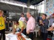 Secretário do Meio Ambiente e Recursos Hídricos, Luiz Eduardo Cheida, assina resolução que regula as atividades pesqueiras no Estado.Carlópolis, 30/03/2014.Foto: Divulgação SEMA
