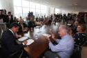 Governador Beto Richa assina decreto que regulamenta a criação da Rede Estadual de Direitos Animais (REDA), ao lado do secretário do Meio Ambiente e Recursos Hídricos, Luiz Eduardo Cheida. Curitiba, 01/04/2014. Foto: Orlando Kissner/ANPr