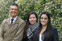 Os técnicos da SEMA responsáveis pelo projeto de reciclagem do Colégio Estadual do Paraná.E/D: Vinicio Bruni, eng. civil e assessor, Manuela Barbosa, eng. ambiental e Tatiana Silva, arquiteta.Curitiba, 17-04-14.Foto: Arnaldo Alves / ANPr.