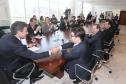 Governador Beto Richa, acompanhado de secretários e deputados, assina convênio de liberação de recursos do parque ambiental de Pato Branco.Curitba, 16/09/2015