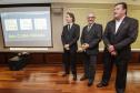 O secretário estadual do Meio Ambiente, Ricardo Soavinski, com o presidente da Fiep, Edson Luiz Compagnolo e o presidente do IAP, Tarcísio Mossato, entregam o Selo Clima Paraná, de reconhecimento às empresas que formularem e publicarem inventários de suas emissões de gases de efeito estufa. Curitiba, 06/11/2015. Foto: Pedro Ribas/ANPr