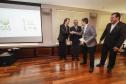 O secretário estadual do Meio Ambiente, Ricardo Soavinski, com o presidente da Fiep, Edson Luiz Compagnolo e o presidente do IAP, Tarcísio Mossato, entregam o Selo Clima Paraná, de reconhecimento às empresas que formularem e publicarem inventários de suas emissões de gases de efeito estufa. Curitiba, 06/11/2015. Foto: Pedro Ribas/ANPr
