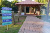 ARARUNA - O projeto Parques Urbanos do Paraná é o maior do Brasil, afirmou o secretário estadual do Desenvolvimento Sustentável e do Turismo, Márcio Nunes. Ele esteve nesta semana na região Noroeste para acompanhar as obras de quatro Parques Urbanos. São áreas de fundo de vale que serão recuperadas e reaproveitadas como espaços de lazer e turismo aos moradores, aliado à preservação ambiental. - 02/07/2021 - Foto: Divulgação SEDEST