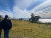 Uma nova regulamentação para o licenciamento ambiental de uso e ocupação das bordas do Reservatório Xavantes, na região do Angra Doce, será analisada pela Secretaria do Desenvolvimento Sustentável e do Turismo (Sedest). O anúncio foi feito pelo secretário da pasta, Márcio Nunes, durante visita no município de Carlópolis, nesta quinta-feira (29). - Curitiba, 29/07/2021 - Foto: SEDEST