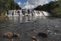 Tem praia, tem trilha, lugar para a família, cultura e aventura. Tem emoção, comida boa, rio e lagoa. Esse é um dos trechos da trilha sonora que embala a campanha de marketing da retomada do turismo no Paraná. - Na foto, Capanema - Rio Silva Jardim.