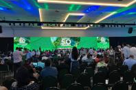 Governador defende expansão das políticas de sustentabilidade em encontro com prefeitos