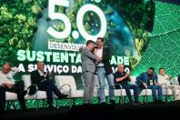 Governador defende expansão das políticas de sustentabilidade em encontro com prefeitos