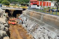 Com túnel finalizado, obras em canal de contenção de cheias de Francisco Beltrão chegam a 50%