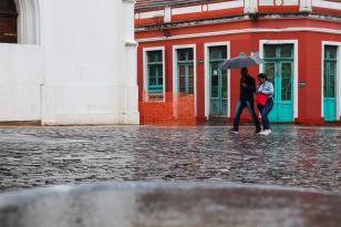 Paraná terá fim de semana cinzento com risco de tempestades, prevê Simepar