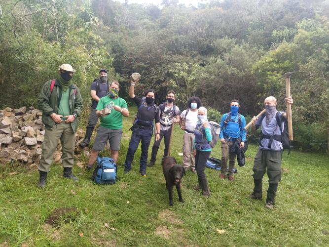 As trilhas do Parque Estadual Pico do Paraná e do Morro do Anhangava, atrativo do Parque Estadual Serra da Baitaca, receberam manutenção através de voluntários, neste final de semana. Ambos estão localizados na Região Metropolitana de Curitiba (RMC). - Curitiba, 14/05/2021 - Foto: Divulgação SEDEST