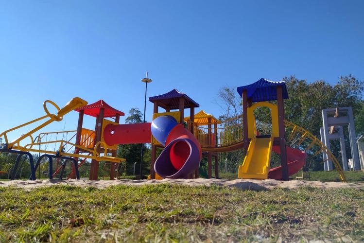 JUSSARA - O projeto Parques Urbanos do Paraná é o maior do Brasil, afirmou o secretário estadual do Desenvolvimento Sustentável e do Turismo, Márcio Nunes. Ele esteve nesta semana na região Noroeste para acompanhar as obras de quatro Parques Urbanos. São áreas de fundo de vale que serão recuperadas e reaproveitadas como espaços de lazer e turismo aos moradores, aliado à preservação ambiental. - 02/07/2021 - Foto: Divulgação SEDEST