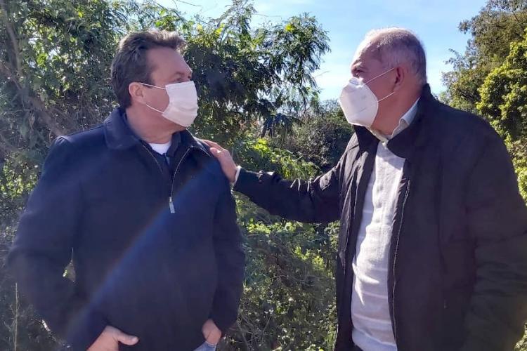 PEROBAL - O projeto Parques Urbanos do Paraná é o maior do Brasil, afirmou o secretário estadual do Desenvolvimento Sustentável e do Turismo, Márcio Nunes. Ele esteve nesta semana na região Noroeste para acompanhar as obras de quatro Parques Urbanos. São áreas de fundo de vale que serão recuperadas e reaproveitadas como espaços de lazer e turismo aos moradores, aliado à preservação ambiental. - 02/07/2021 - Foto: Divulgação SEDEST