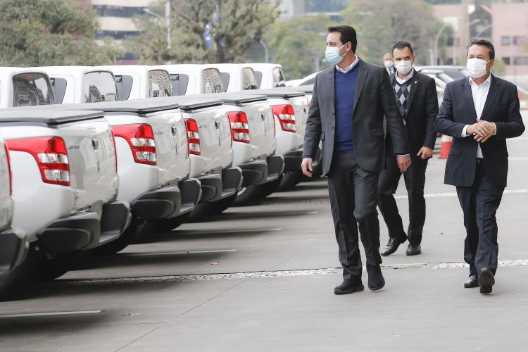 Carros para fiscalização