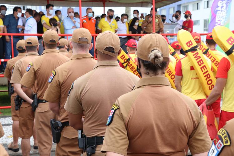 Paraná inicia Verão Paraná Viva a Vida 2021/2022 no Litoral.