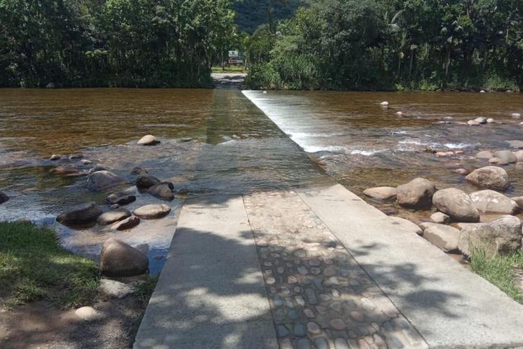 Acidente Rio São João Guaratuba